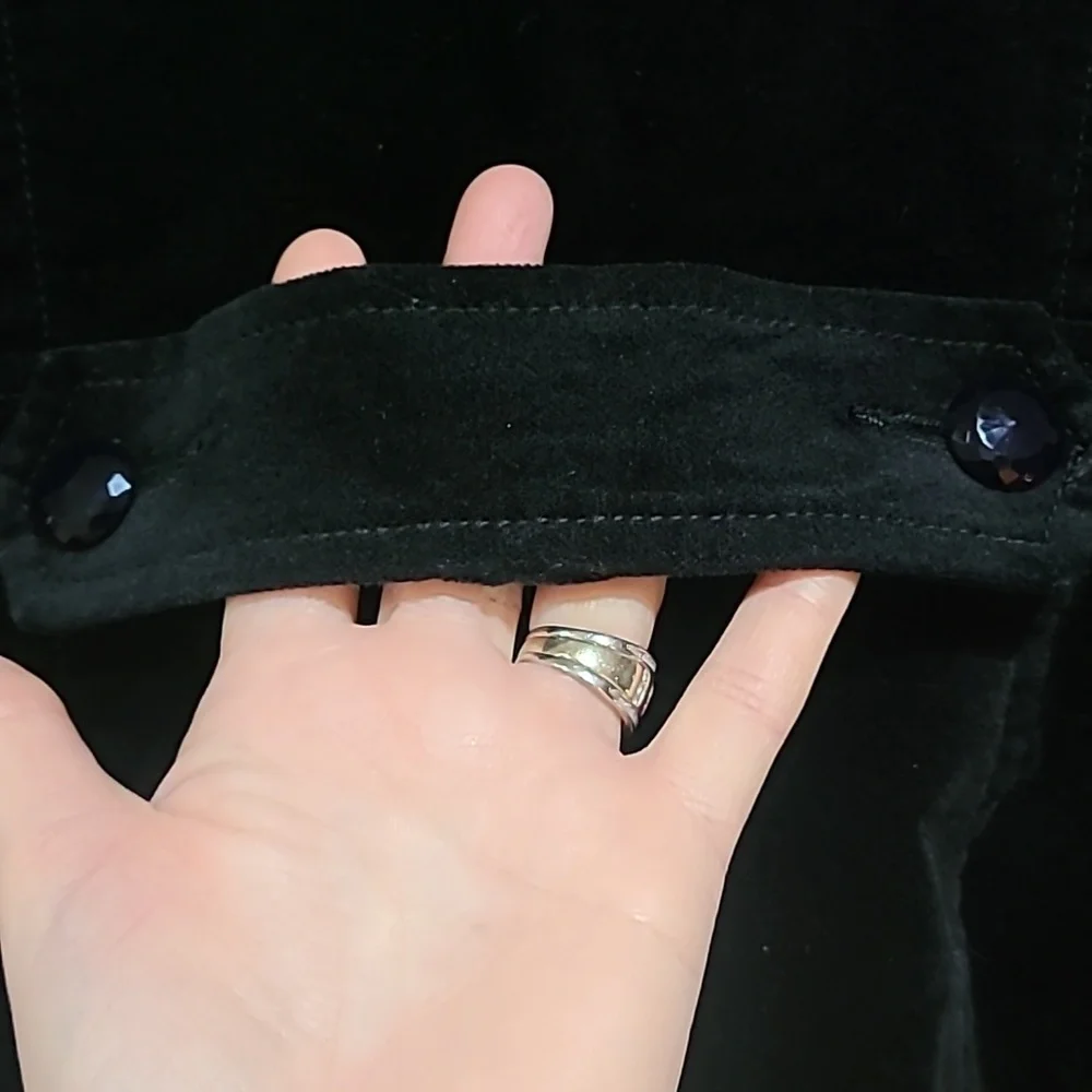 DKNY | Velvet Jacket - Picture 6 of 10